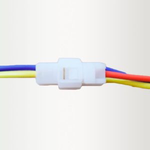 CONECTOR 3 VIAS MACHO/HEMBRA -UNIVERSAL PLAST C/SEGURO (PAR)