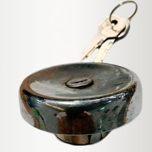 TAPA GASOLINA UNIVERSAL METALICA CON LLAVE